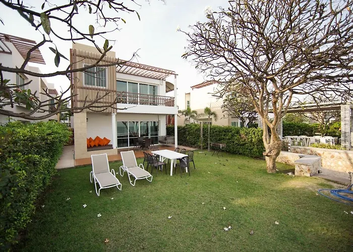 Simantra Private Villas ชะอำ